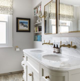 Stratford Double curved vanity unit by Porter