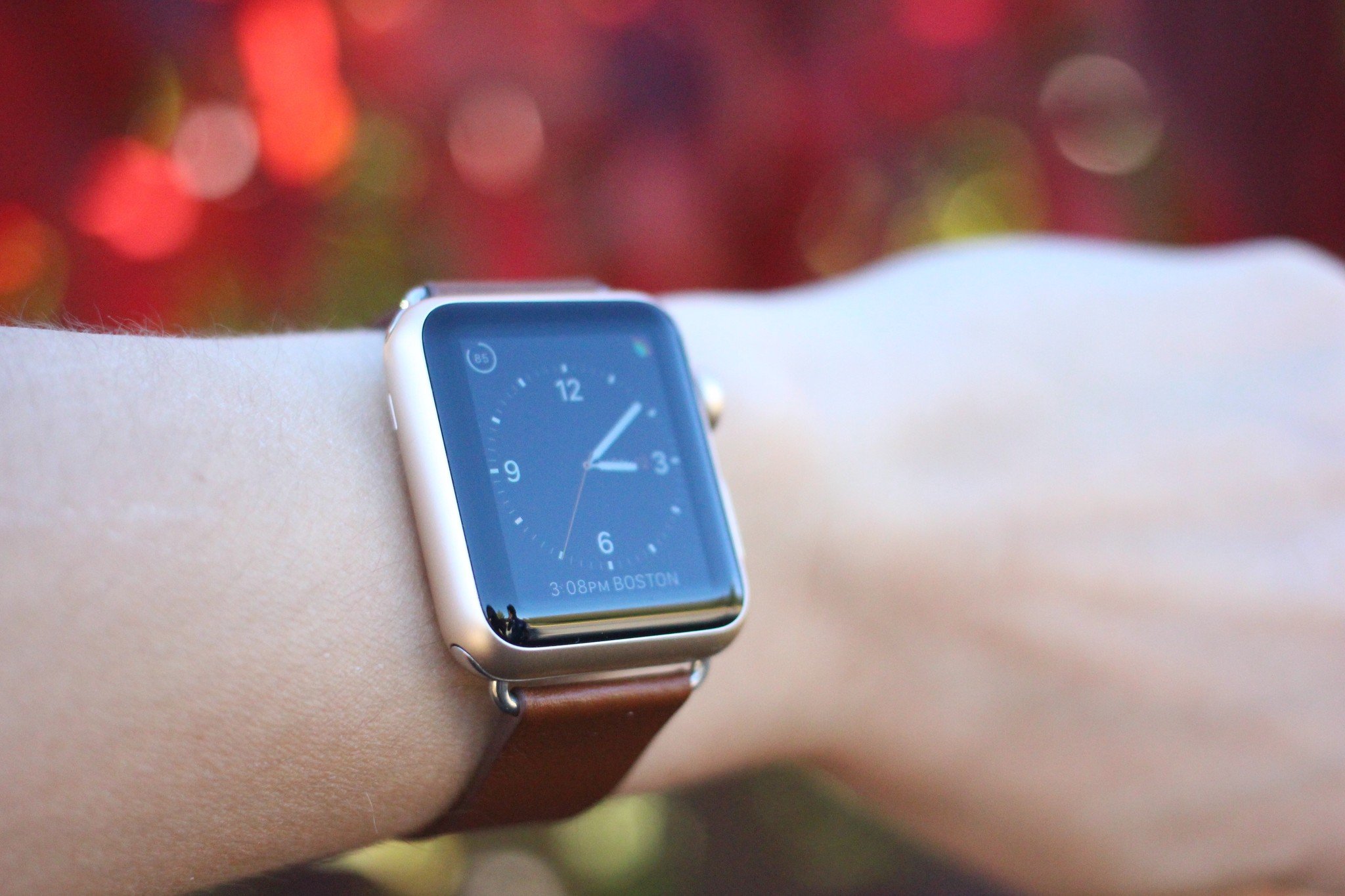 Apple watch se 2023 сравнение. Apple watch 6. Apple watch Series 7 GPS + Cellular, 45mm Gold. Apple watch Gold. Apple watch 8 Gold.