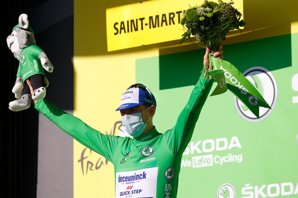 Sam Bennett (Deceuninck-Quickstep) moved back into the green jersey after his win