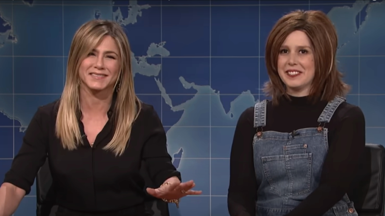 Jennifer Aniston and Vanessa Bayer as Rachel Green on SNL
