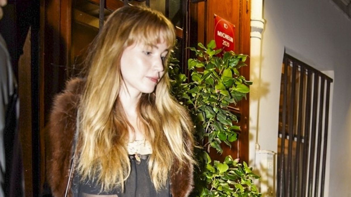 Spotted in Paris: The It-Girl Way to Wear Jeans and Animal-Print Shoes in 2026