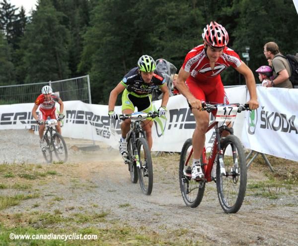 Severin Disch (Thoemus Racing Team) and Ralph Naf (Multivan Merida)