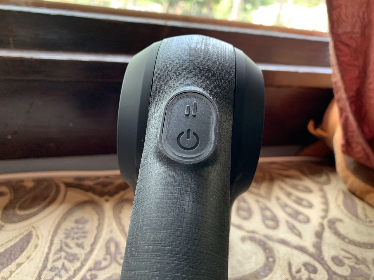Theragun G3PRO power button and speed adjust