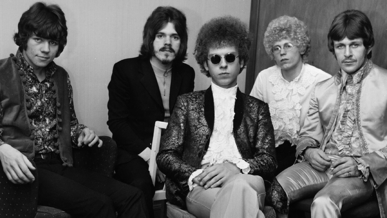 October 1967:  Original members of British pop group The Move: Bev Bevan, Roy Wood, Trevor Burton, Ace Kefford and Carl Wayne.  (Photo by Ian Tyas/Keystone Features/Getty Images)