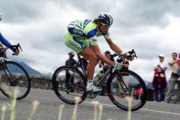 Filippo Pozzato (Liquigas) rolls through France