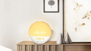 HeimVision A8OS Wake-Up Light review: An image showing the clock displaying a time of 9.19am