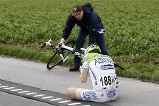 Nicolas Jalabert (Agritubel) on the pavement in Kuurne-Brussel-Kuurne; he crashed in the race finale.