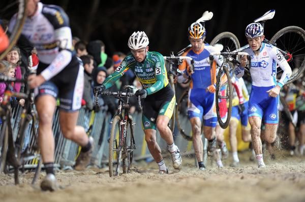 Sven Nys (Bel) Landbouwkrediet leads the chase