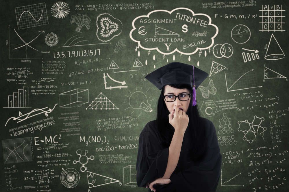 Considerations When Choosing A Student Bank Account • Gradunet Education  Network