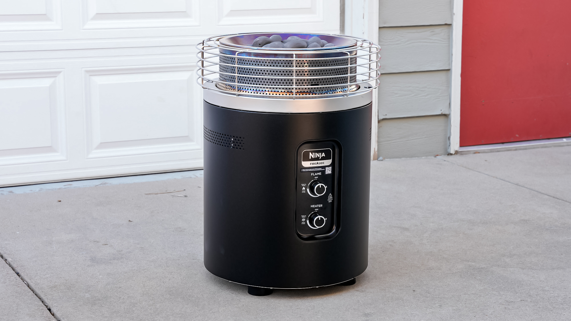 Ninja Fireside360 fire pit and heater