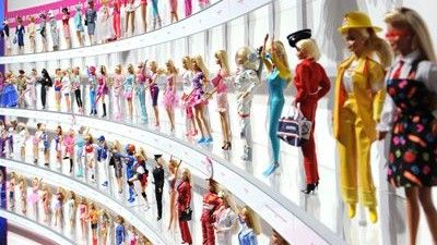 Wall of Barbies