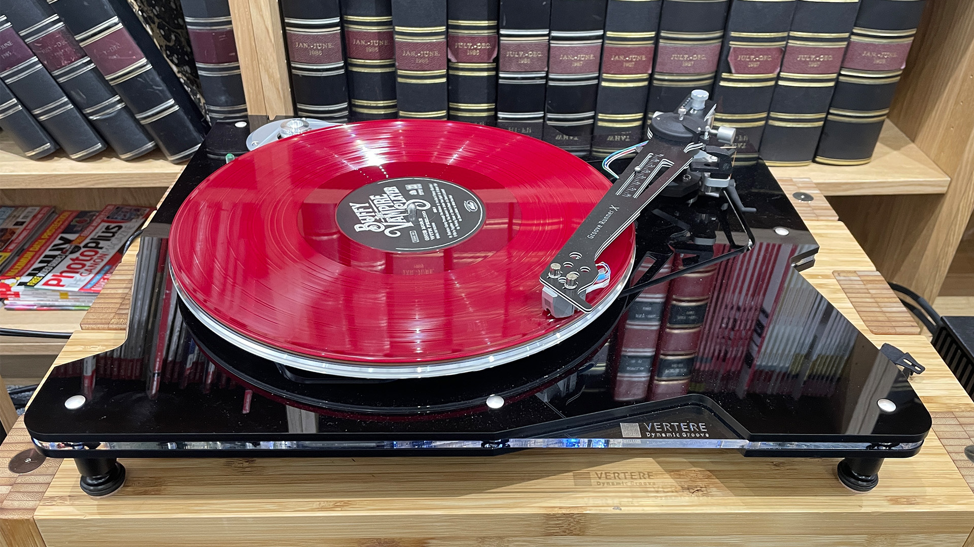 Vertere DG-X turntable