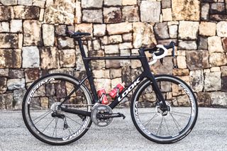 Image shows Cofidis team bike made by Look