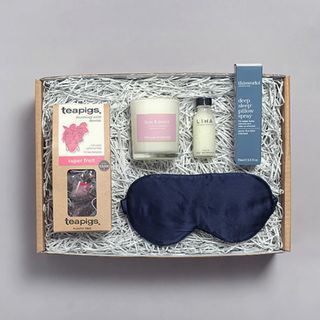 Don't Buy Her Flowers Personalised Pamper Kit
