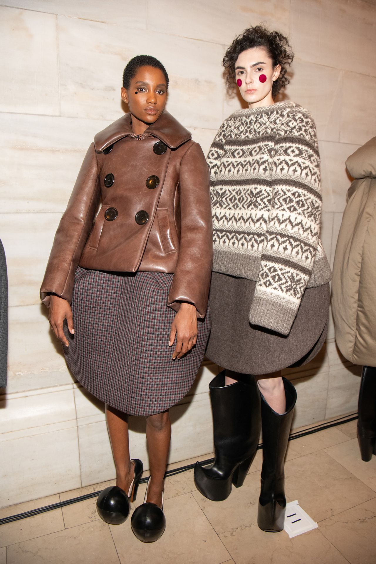 Models backstage Marc Jacobs S/S 2025