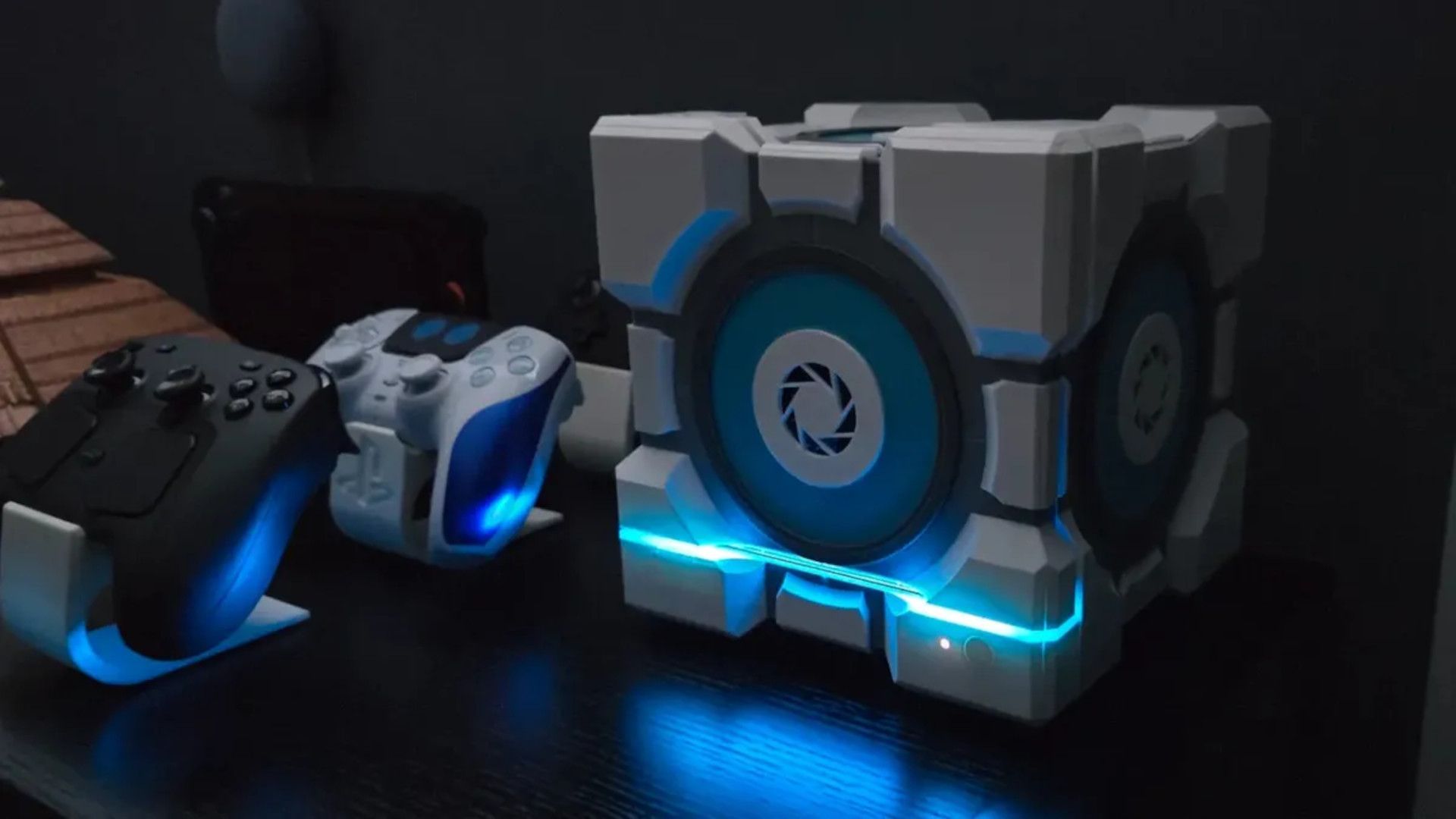 Fan-Created 3D Printable Companion Cube Revives Abandoned Steam Machine Design