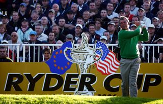 Darren Clarke tees off the 1st at The K Club 2006