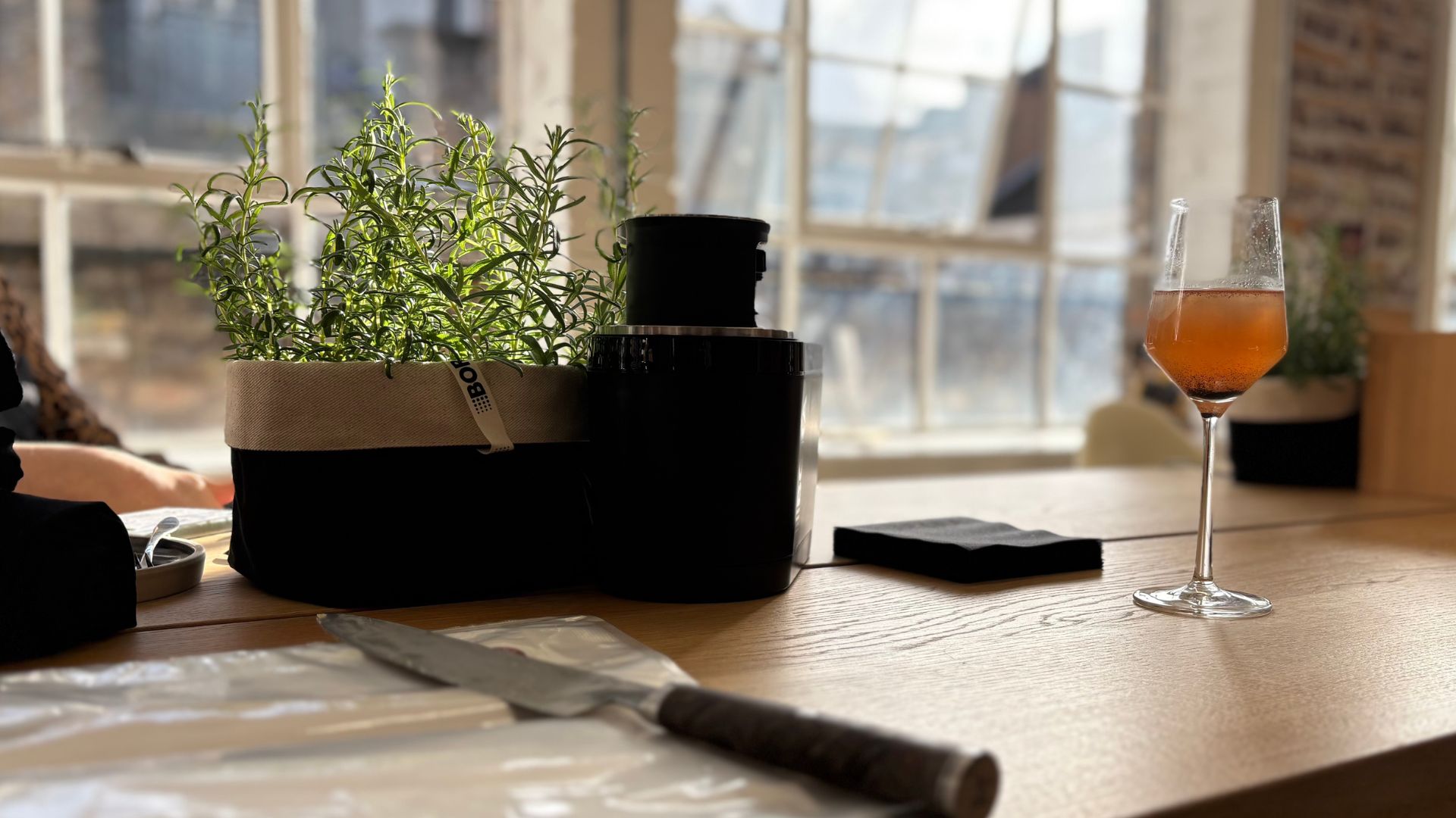 Testing the BORA QVac