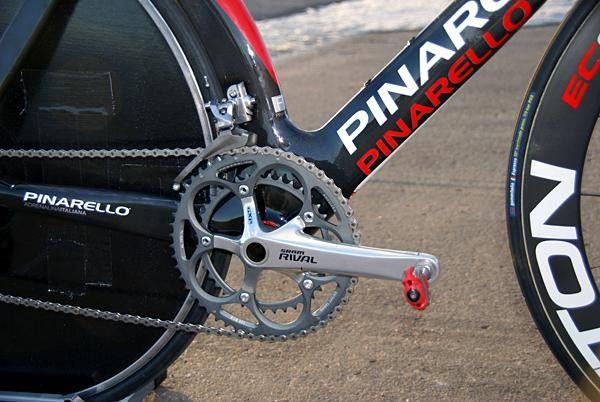 Jacques-Maynes uses a SRAM Rival OCT crankset since none of the carbon models are offered in a 180mm length. Rotor Q-Rings will be fitted in the coming weeks.