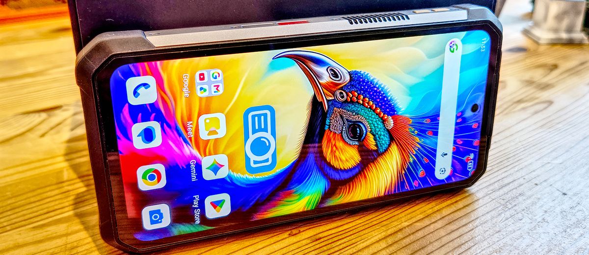 8849 Tank 5 review: A fast-charging, heavyweight rugged phone with an incredible projector