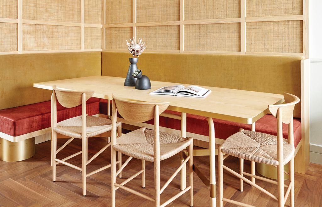 Round vs rectangle dining tables which is better for family dinners