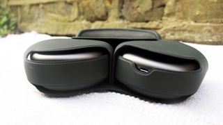 apple airpods max smart case