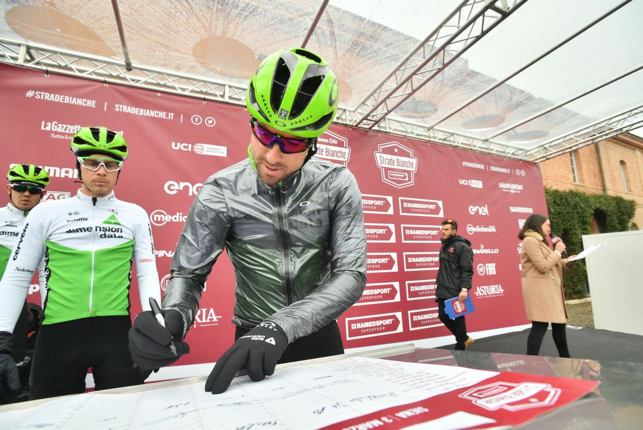 Bernhard Eisel was wrapped up in a silver cape at the start