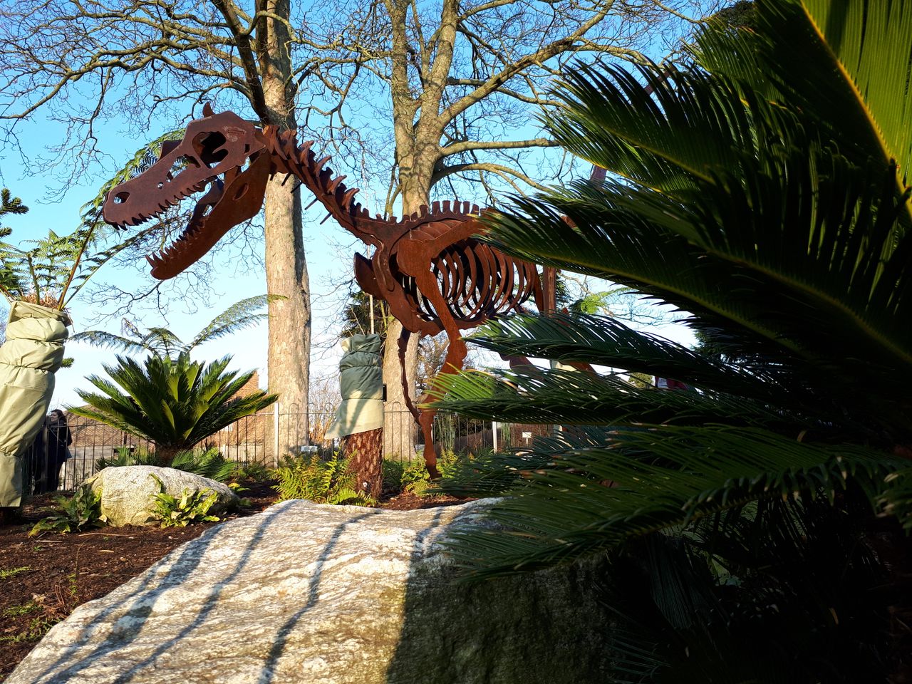 The color of the sky is a little off here, and up close the processing leaves you with only as much texture on the rusty dino as a lower-res sensor. Still, not bad right?