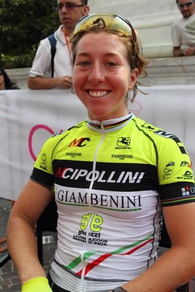 Nicole Cooke (SC MCipollini Giordana) waits for the podium ceremony