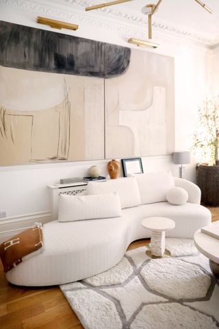 Dara Huang white living room