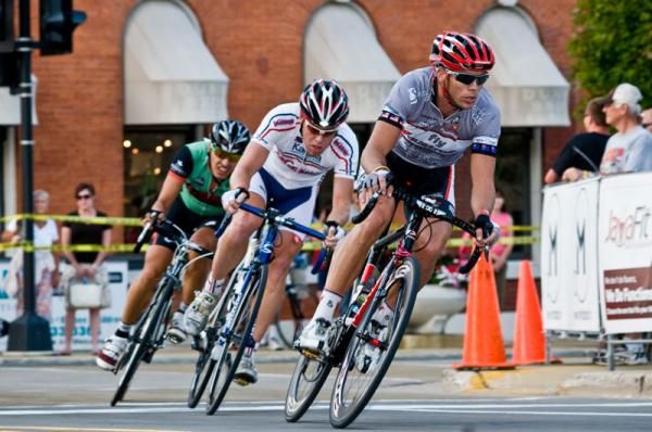 Cantwell (Fly V Australia) leading the early breakaway that would come back on lap 50