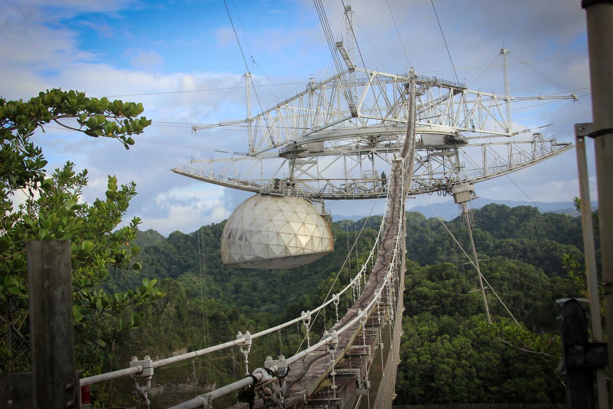 Preliminary investigation offers possible cause of Arecibo Observatory telescope collapse - Space.com