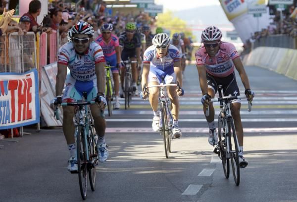 Jose Serpa and Alberto Contador finish fourth and fifth on the stage