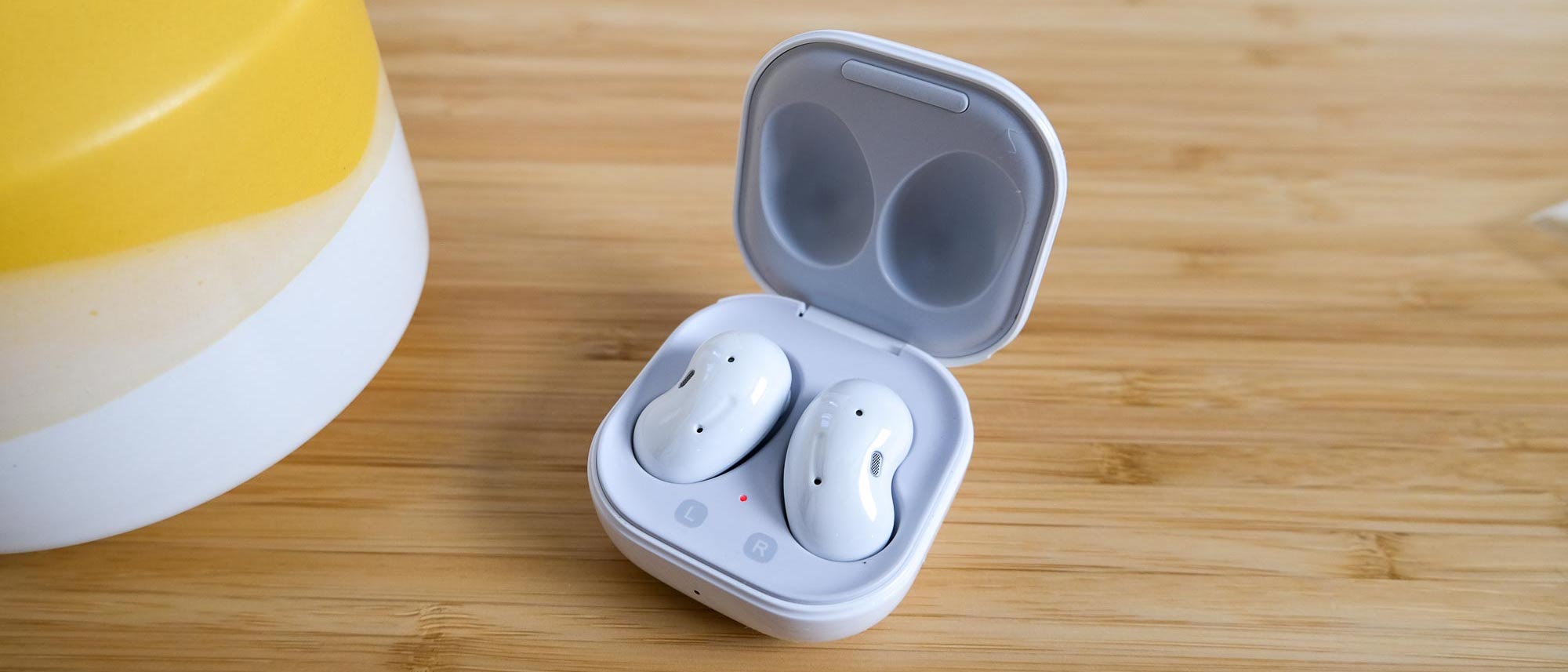 Samsung Galaxy Buds Live Review: The Only Earbuds You Should Have