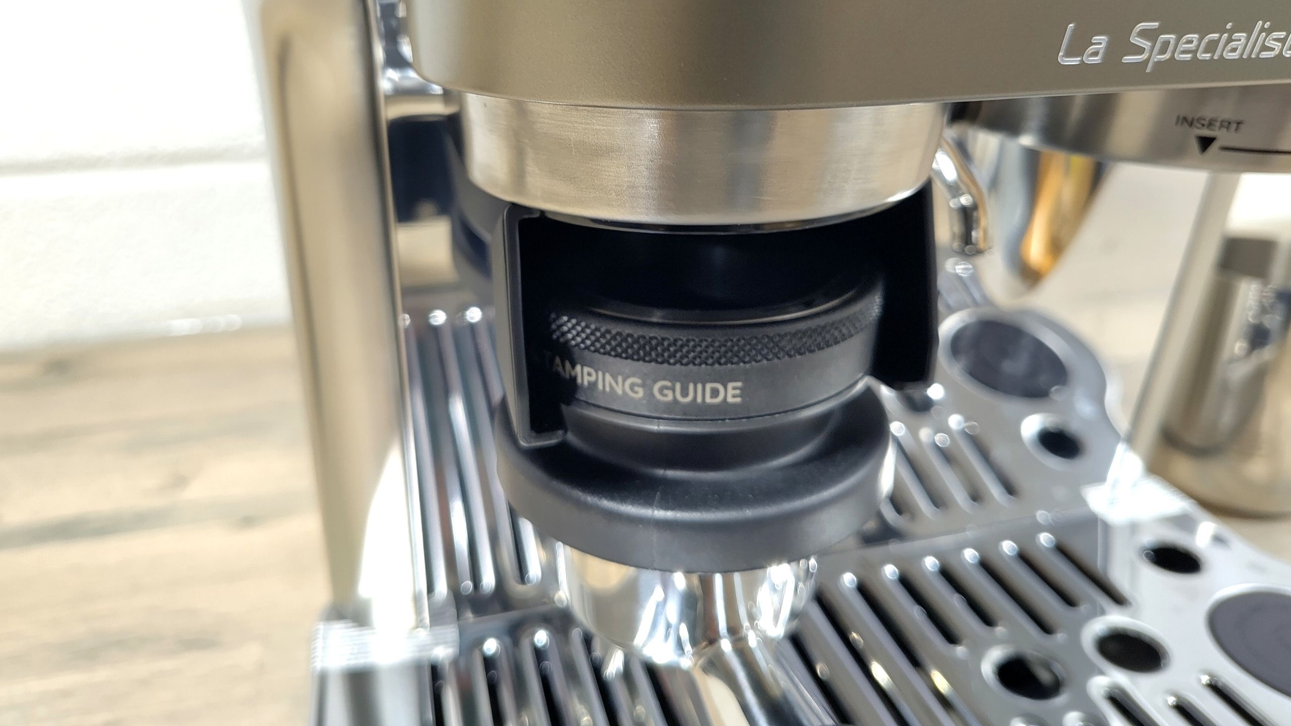 Using grinder on DeLonghi La Specialista Touch coffee machine