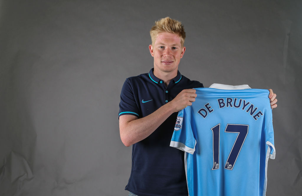 Kevin De Bruyne, Manchester City's new signing Kevin De Bruyne poses with his new number seventeen shirt