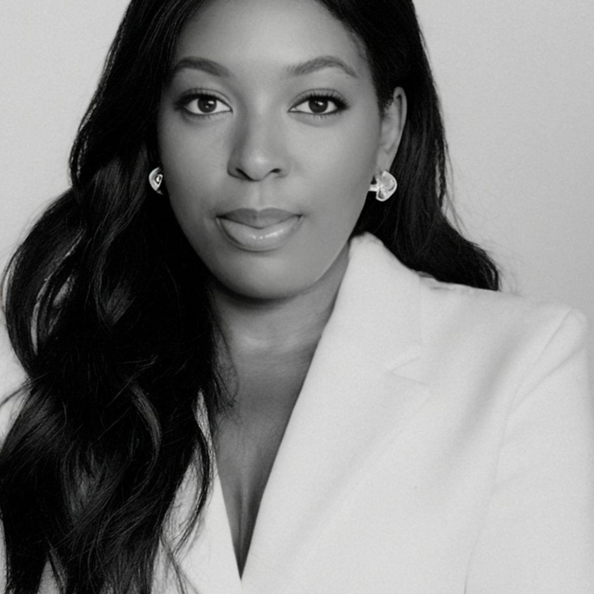 A Seasoned Fashion Editor Walks into H&M—These are the Exact Pieces She's Leaving With