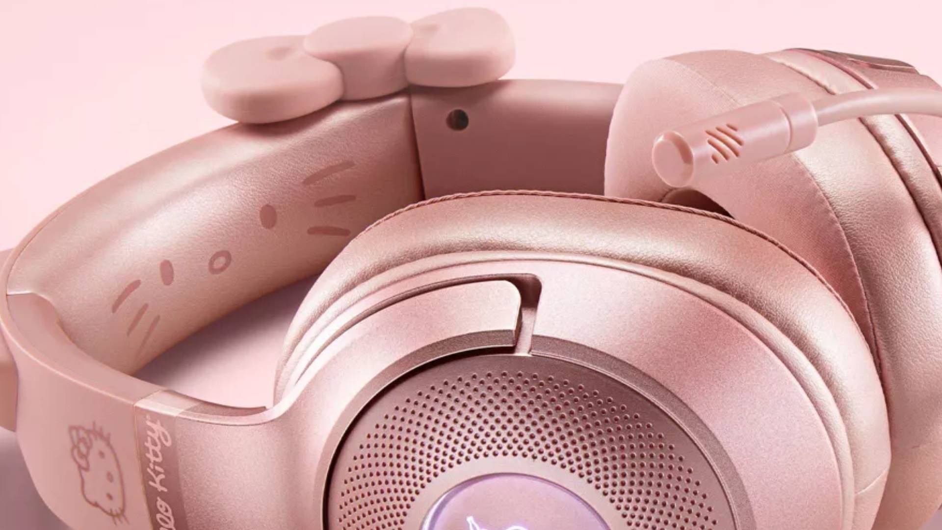 Close up of the headband of the Hello Kitty Edition Razer Kraken Kitty V2 USB headset.