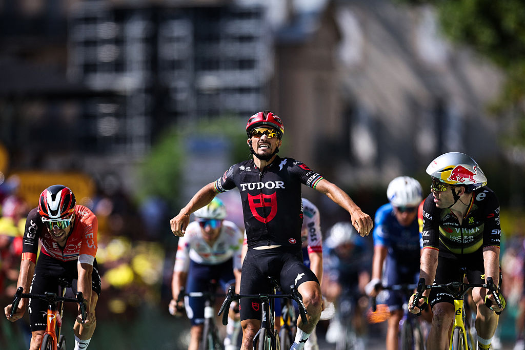 From a dislocated shoulder to thinking he had won the stage – Julian Alaphilippe's wild day in the Tour de France breakaway