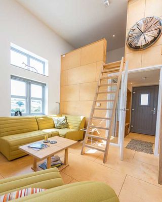 wooden_ladder_in_livingroom