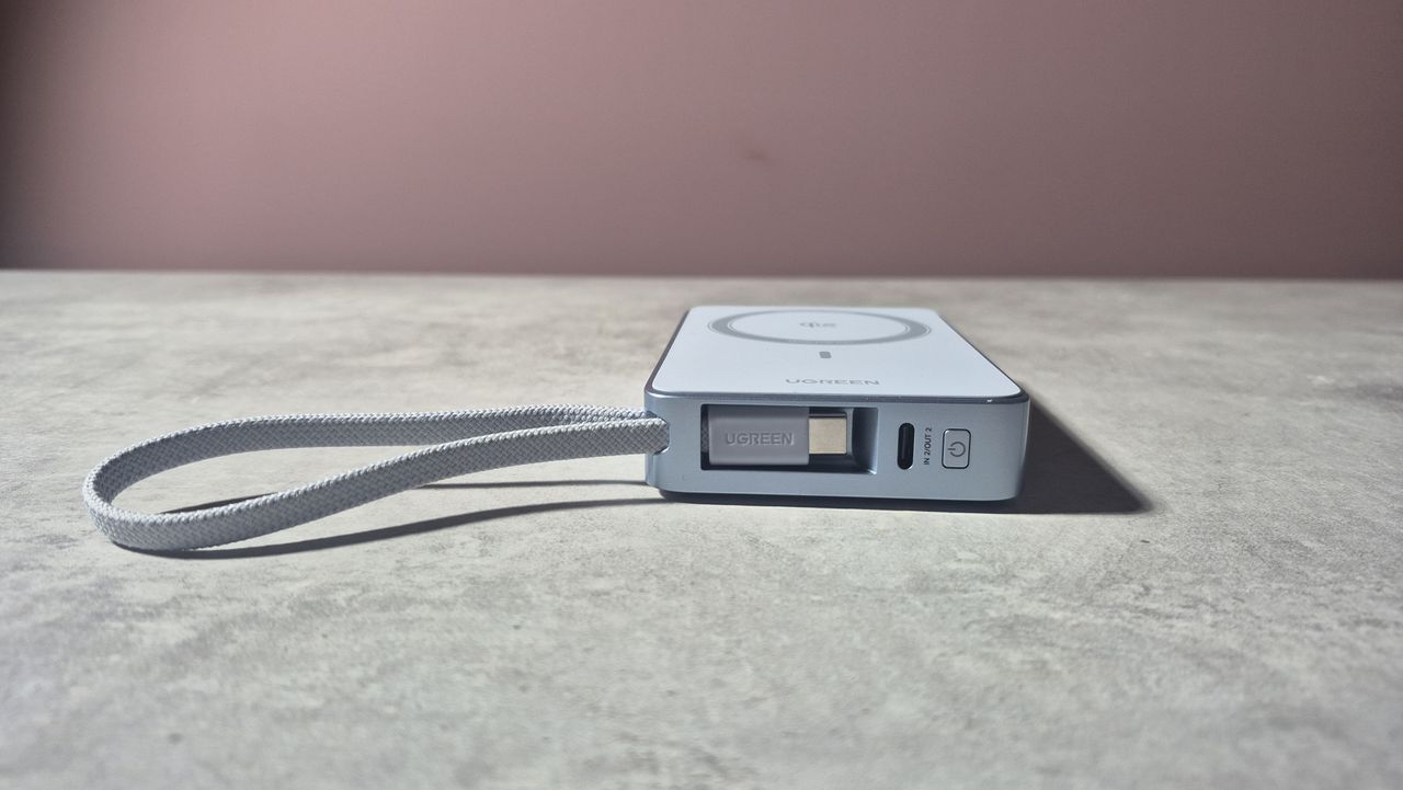 USB-C port on the UGreen MagFlow Magnetic Wireless Power Bank 10000mAh Qi2 25W