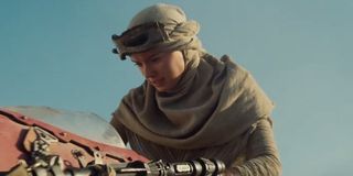 Daisy Ridley In Star Wars: The Force Awakens 2015