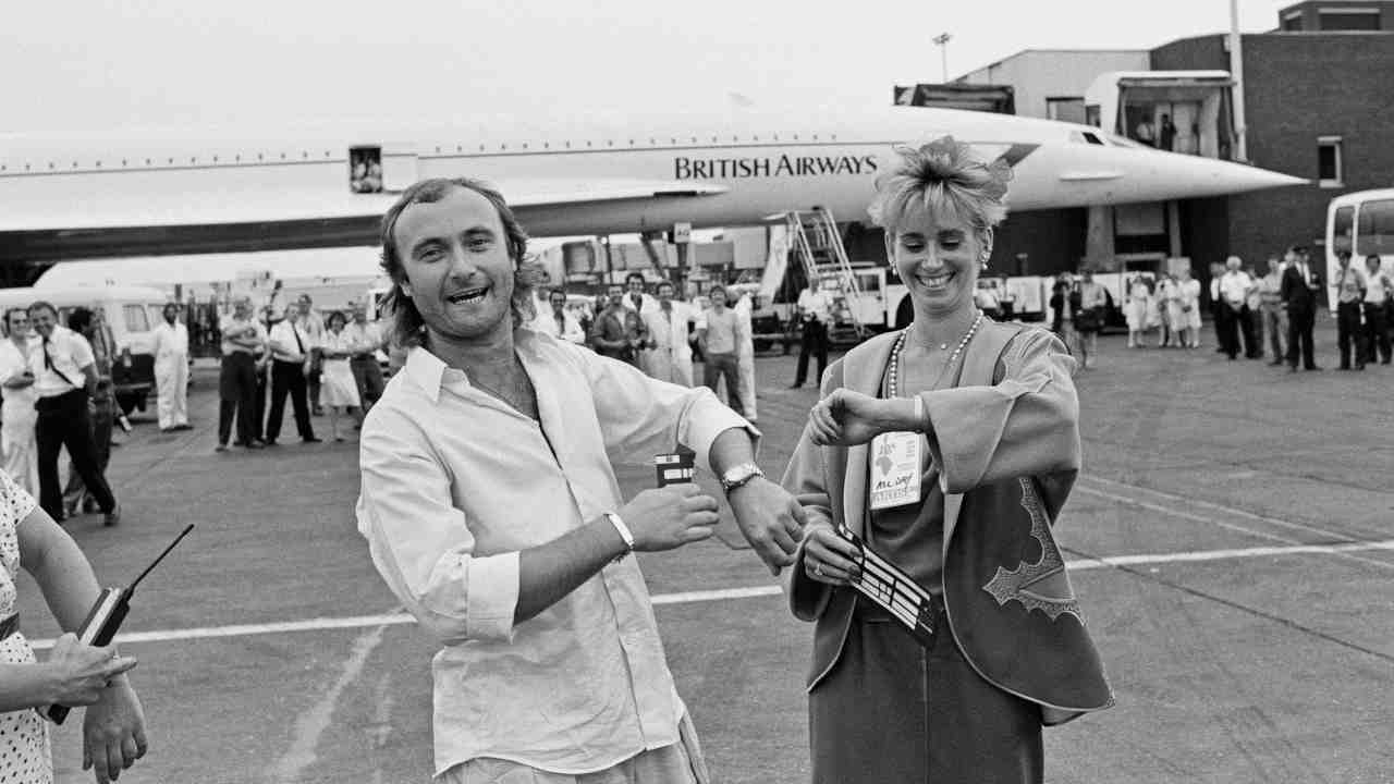 Phil Collins arriving in Philadelphia with Concorde behind him