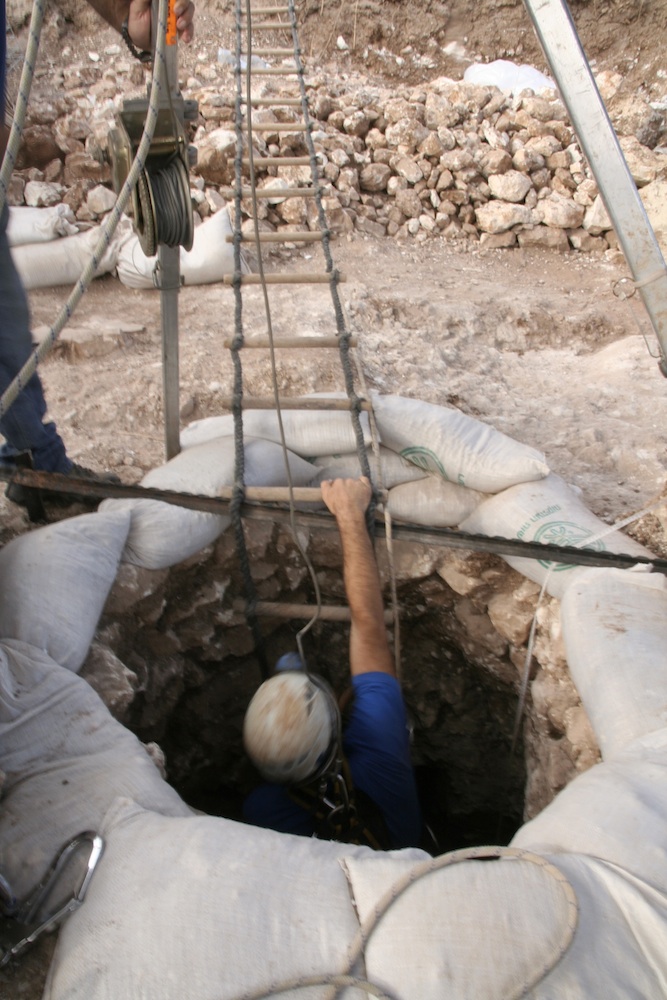 Archaeologist goes down Jezreel well
