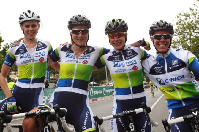 The GreenEDGE-AIS women lined up after the race with National Champion, Gracie Elvin