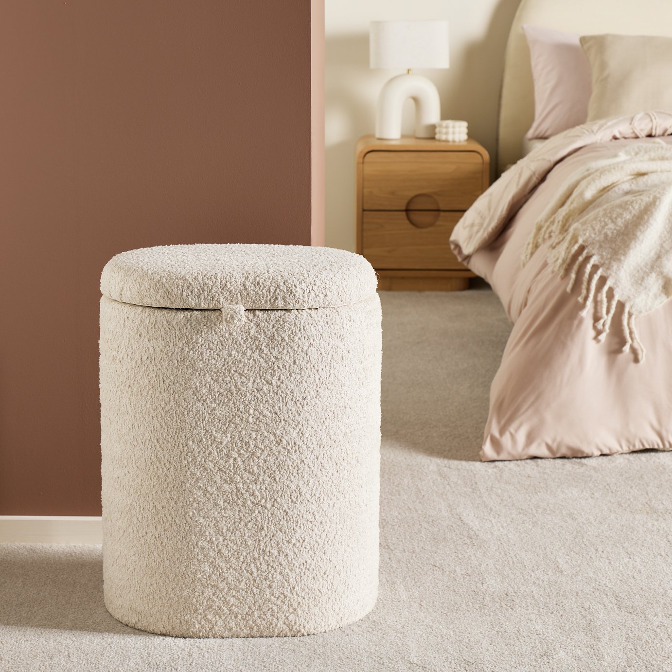 Argos Home 60l Boucle Laundry Basket With Hinged Lid - Cream