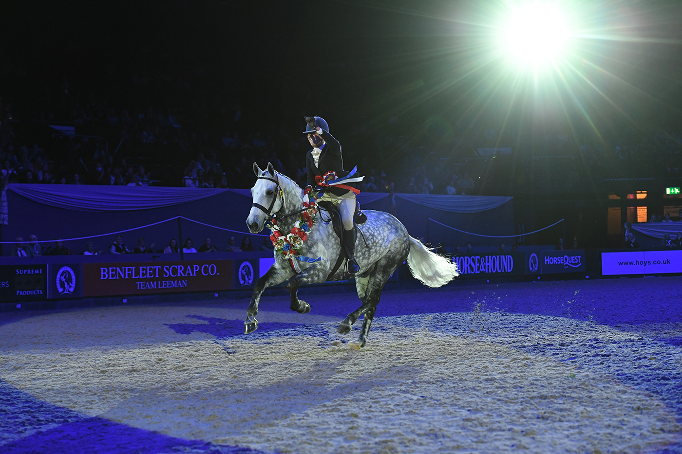 HOYS 08 10 21