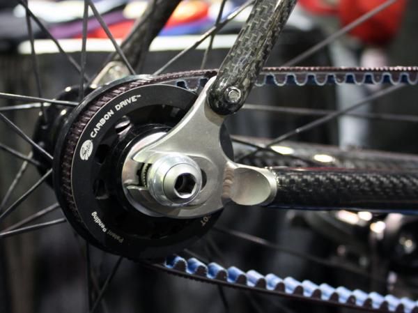 Bike builders have come up with lots of different ways to cleanly split the rear triangle.