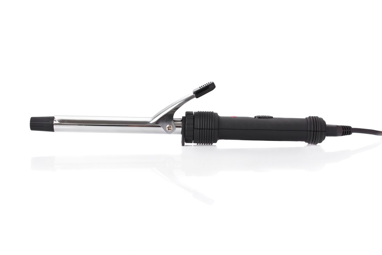 A curling iron.