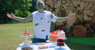 Paul Hollywood dressed as The Hulk in The Great British Bake Off